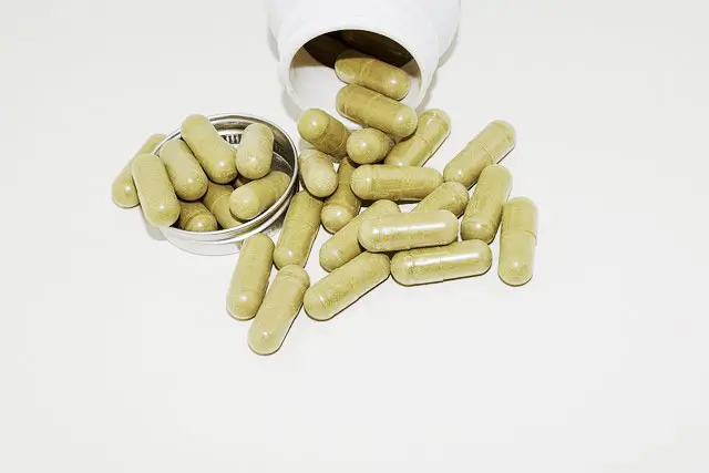 Reno Tone capsules for breaking and flushing kidney stones naturally